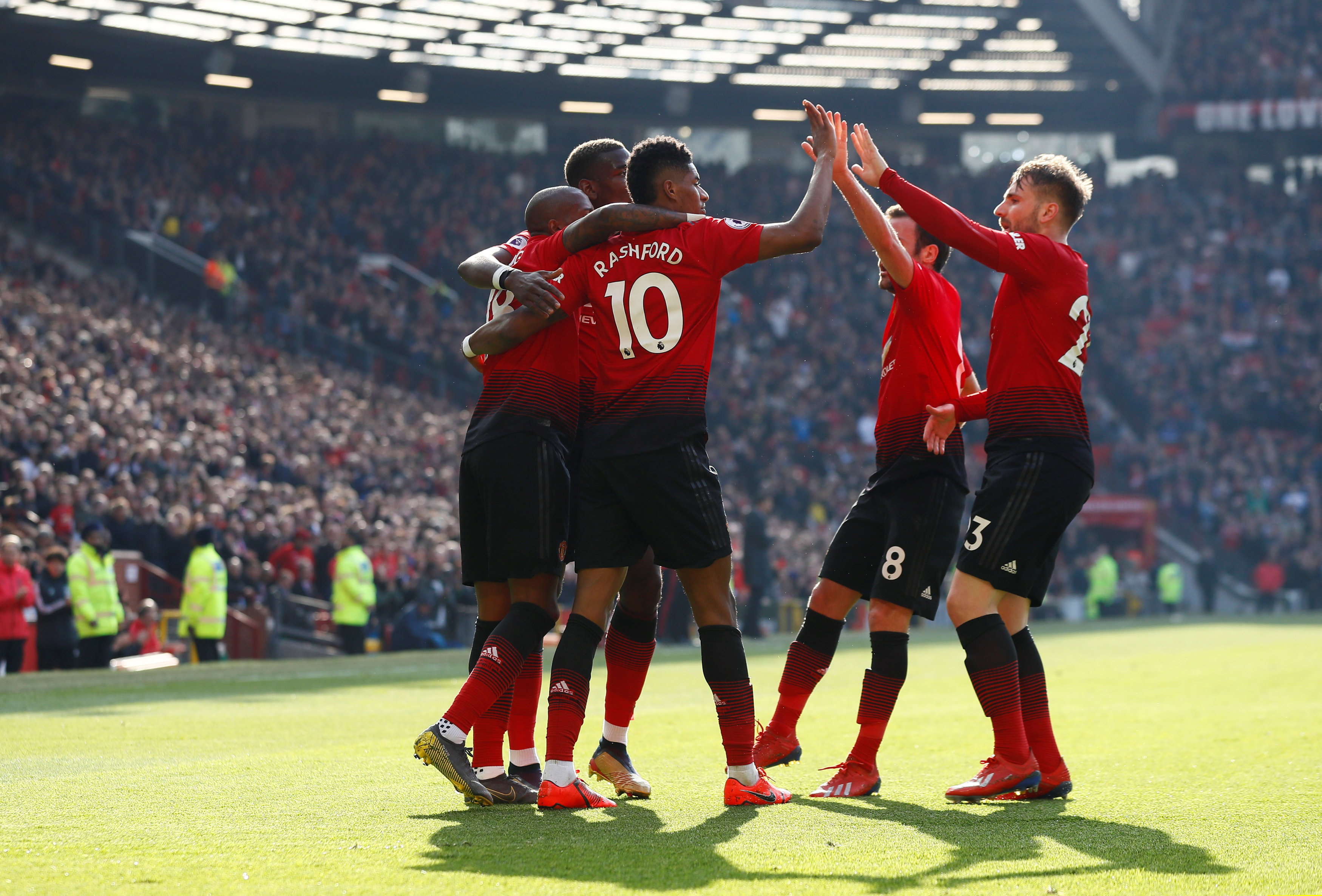 容地調控比 容地調控比